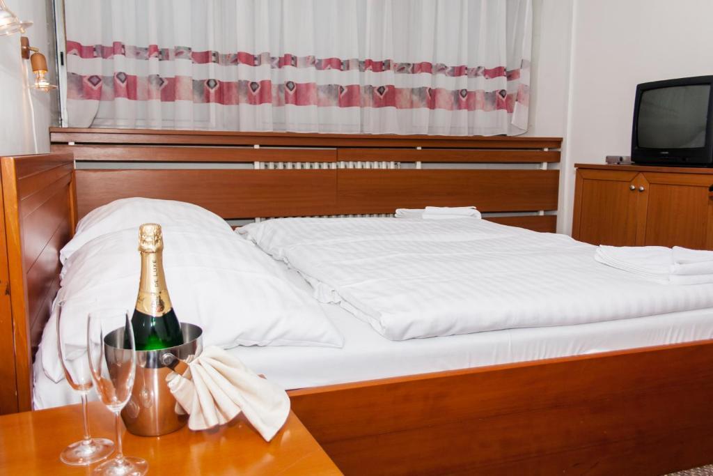 Hotel Druzba Michalovce Camera foto
